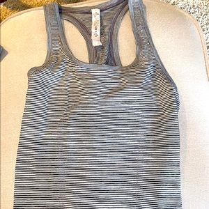 Lululemon tank top